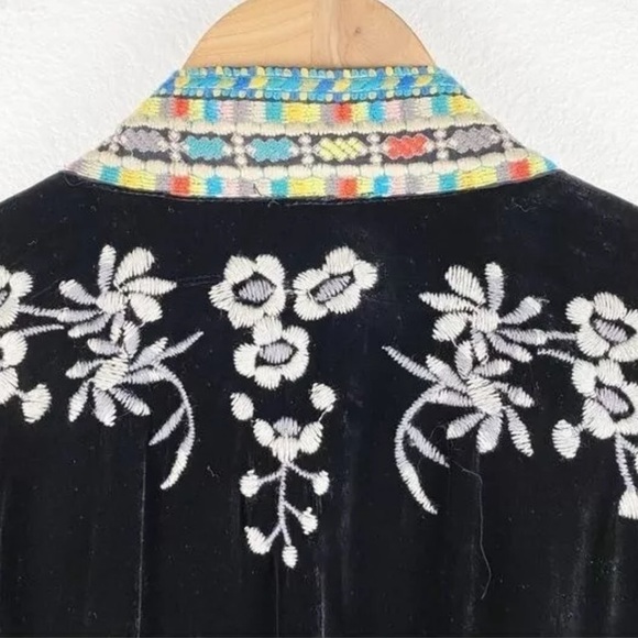 Johnny Was Okinawa Black Velvet Embroidered Kimono/Jacket NWT (short version) - Picture 9 of 11